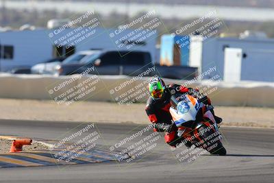 media/Dec-18-2022-SoCal Trackdays (Sun) [[8099a50955]]/Turn 2 (950am)/